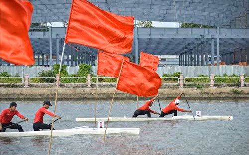 2017年第7届九龙江三角洲体育运动会:游泳、台球和皮划艇比赛陆续开赛 ảnh 2 2017年第7届九龙江三角洲体育运动会:游泳、台球和皮划艇比赛陆续开赛 ảnh 2