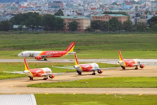越捷航空公司增加近300班次 满足4·30和5·1长假旅客出行需求 ảnh 1