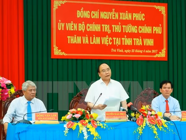 阮春福总理:茶荣省应投入发展虾类精养模式 ảnh 1 阮春福总理:茶荣省应投入发展虾类精养模式 ảnh 1