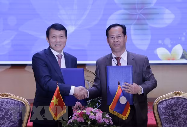 越老两国加强安全领域的合作 ảnh 2 越老两国加强安全领域的合作 ảnh 2