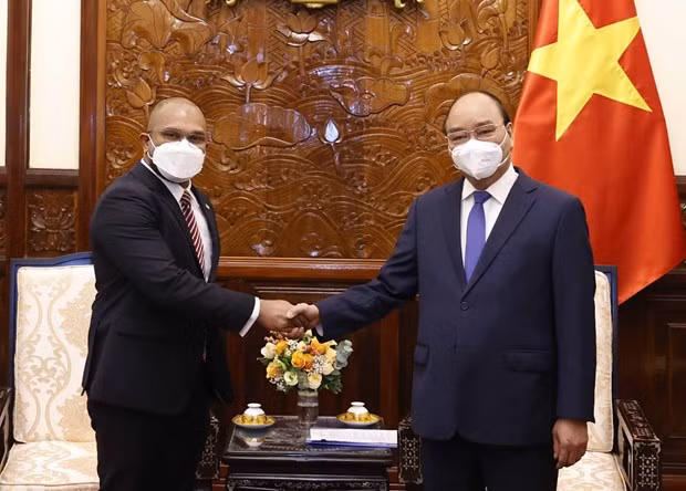 越南国家主席会见前来递交国书的各国驻越南新任大使 ảnh 4 越南国家主席会见前来递交国书的各国驻越南新任大使 ảnh 4
