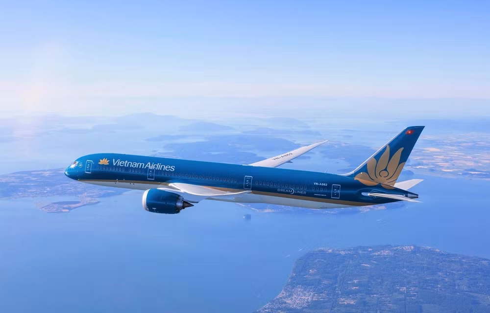 越南航空局公布将在乌越南人员接回国的方案 ảnh 1