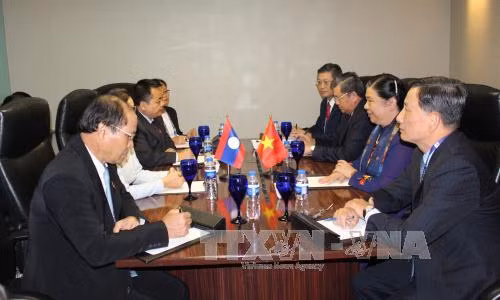 越南国会副主席丛氏放在第38届东盟议会联盟大会期间同各国国会领导举行会晤 ảnh 1