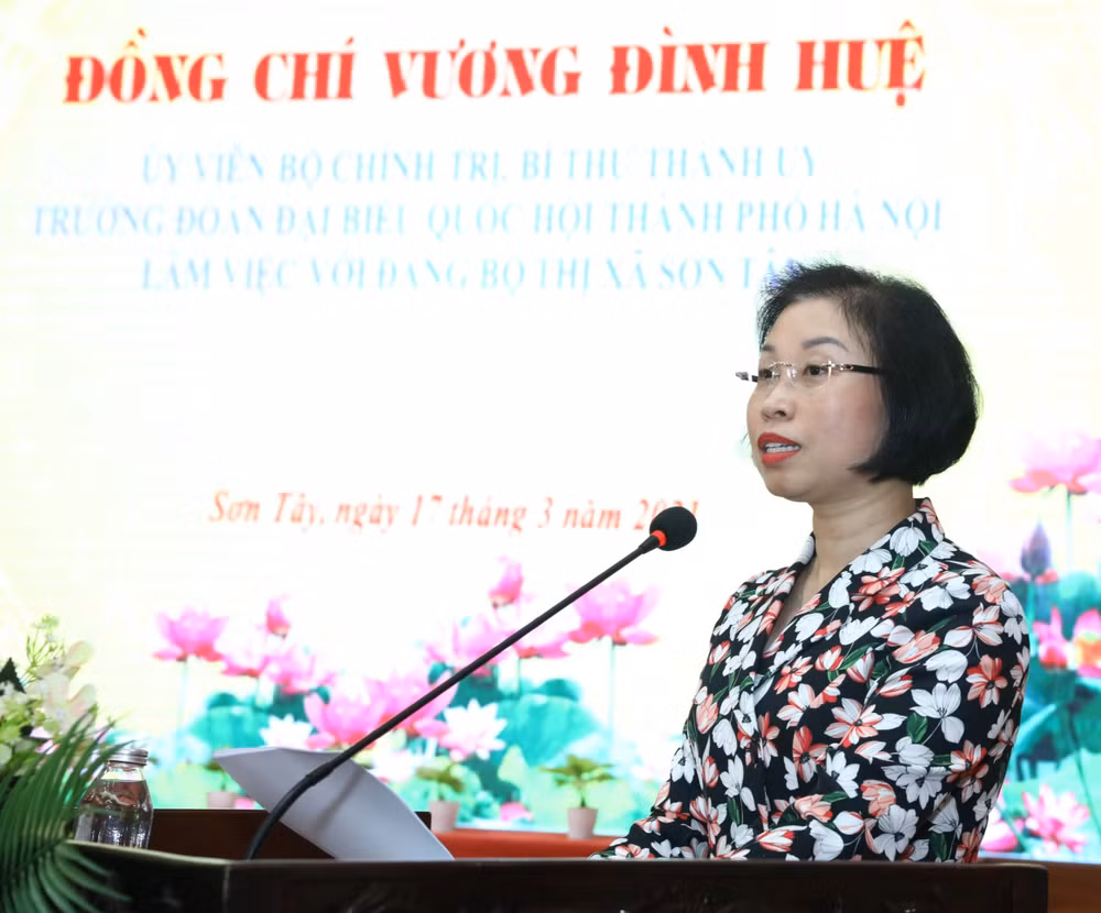 河内市委书记王廷惠:有效利用各方面资源 使山西市成为二线城市 ảnh 2 河内市委书记王廷惠:有效利用各方面资源 使山西市成为二线城市 ảnh 2