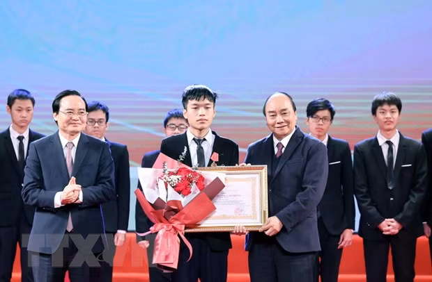 2020年越南优秀青年奖和展望奖20名获奖者名单出炉 ảnh 1 2020年越南优秀青年奖和展望奖20名获奖者名单出炉 ảnh 1