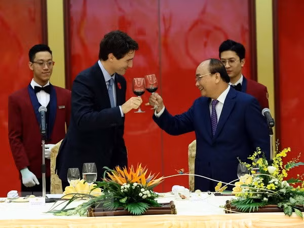 阮春福访问加拿大:保持越加全面伙伴关系发展势头 ảnh 1 阮春福访问加拿大:保持越加全面伙伴关系发展势头 ảnh 1