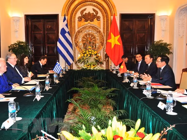 越南政府副总理范平明对希腊进行正式访问助推两国关系向前发展 ảnh 2