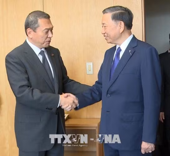越南公安部部长会见日本国家公安委员长与国家警察机构司令 ảnh 1 越南公安部部长会见日本国家公安委员长与国家警察机构司令 ảnh 1