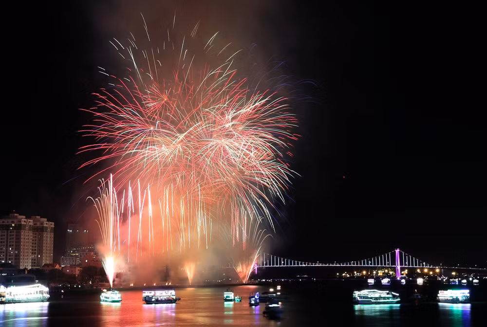2018年岘港国际烟花节——一场视觉盛宴 ảnh 1 2018年岘港国际烟花节——一场视觉盛宴 ảnh 1