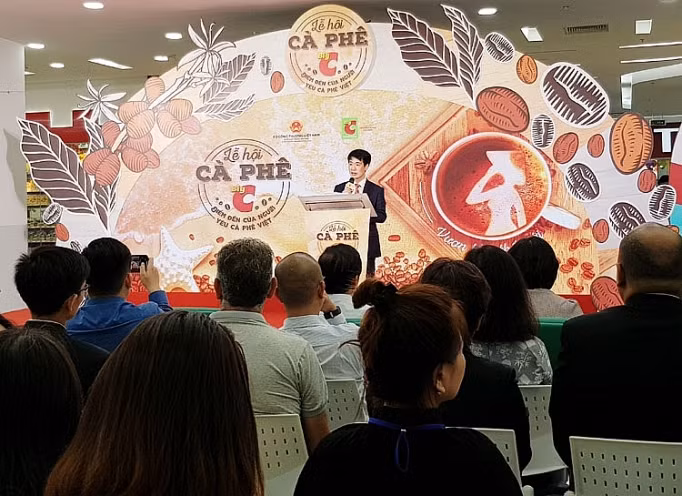庆和省首个咖啡节吸引越南20个著名咖啡品牌参加 ảnh 3 庆和省首个咖啡节吸引越南20个著名咖啡品牌参加 ảnh 3