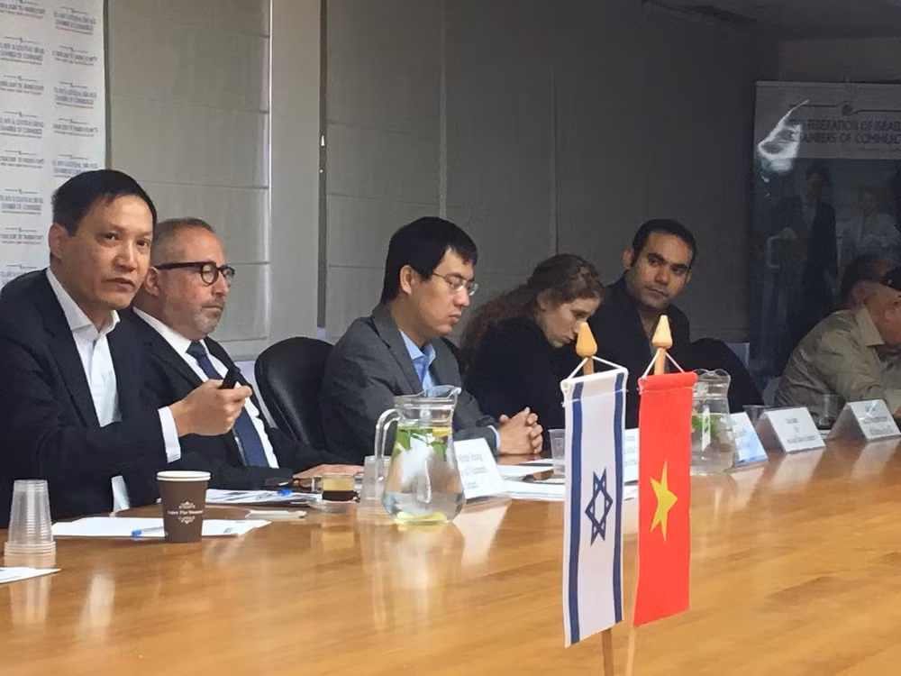 越以为两国企业了解合作商机创造便利 ảnh 2 越以为两国企业了解合作商机创造便利 ảnh 2