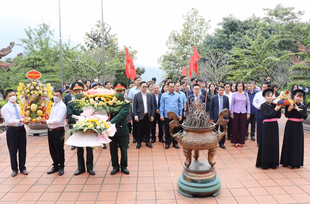 越南新闻工作者协会代表团溯源之旅 ảnh 1