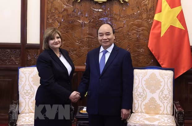 越南国家主席会见前来递交国书的白俄罗斯和埃及大使 ảnh 2 越南国家主席会见前来递交国书的白俄罗斯和埃及大使 ảnh 2