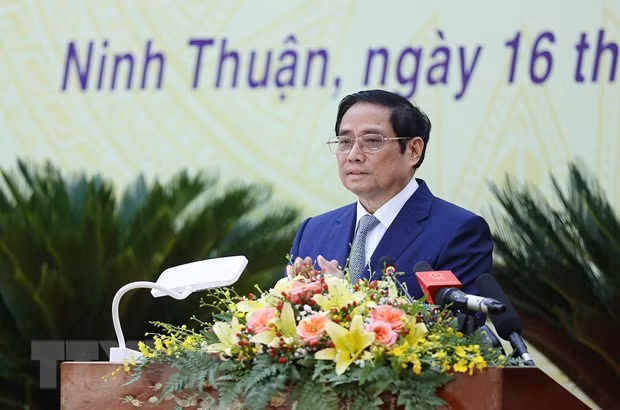 越南政府总理范明政出席宁顺省重设30周年庆典 ảnh 1 越南政府总理范明政出席宁顺省重设30周年庆典 ảnh 1