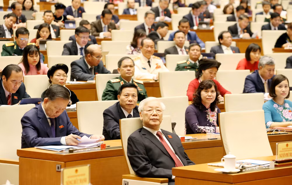 越南第十四届国会第八次会议:切实保障宏观经济平稳运行 ảnh 2 越南第十四届国会第八次会议:切实保障宏观经济平稳运行 ảnh 2