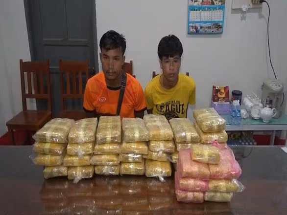 越老两国公安查获一起跨境贩毒案 缴获21.5万颗合成毒品 ảnh 1 越老两国公安查获一起跨境贩毒案 缴获21.5万颗合成毒品 ảnh 1