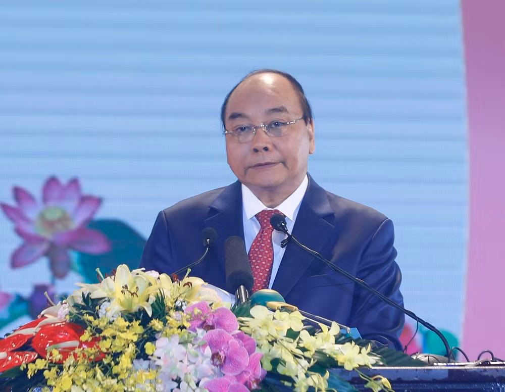 阮春福启动“2021-2025年全国携手推进新农村建设”竞赛活动 ảnh 1