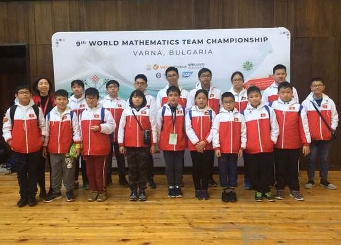 越南代表队在世界数学团体锦标赛勇夺9金 ảnh 1 越南代表队在世界数学团体锦标赛勇夺9金 ảnh 1