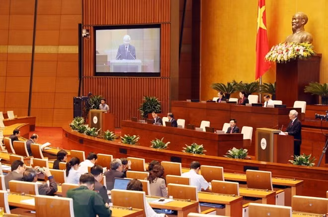 越南十四届国会第六次会议：提高越南在国际和地区舞台上的地位 ảnh 1