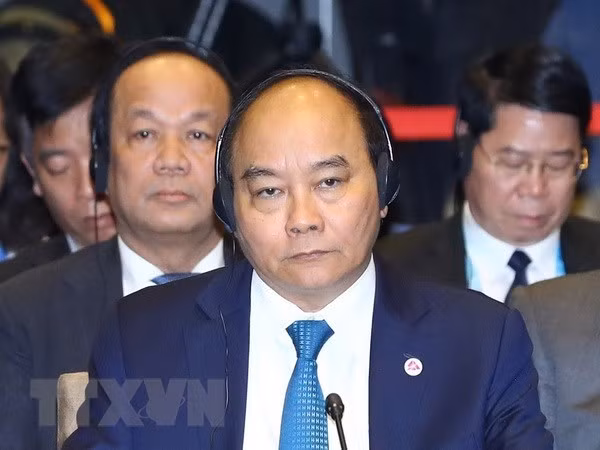 越南政府总理阮春福出席第20届东盟-韩国领导人会议 ảnh 1