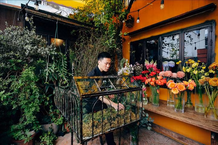 玻璃花柜 ảnh 1