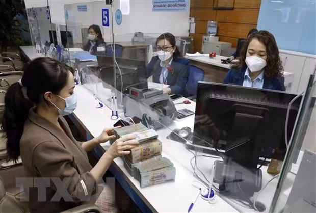 8月16日上午越南盾对美元中间价上调13越盾 ảnh 1 8月16日上午越南盾对美元中间价上调13越盾 ảnh 1