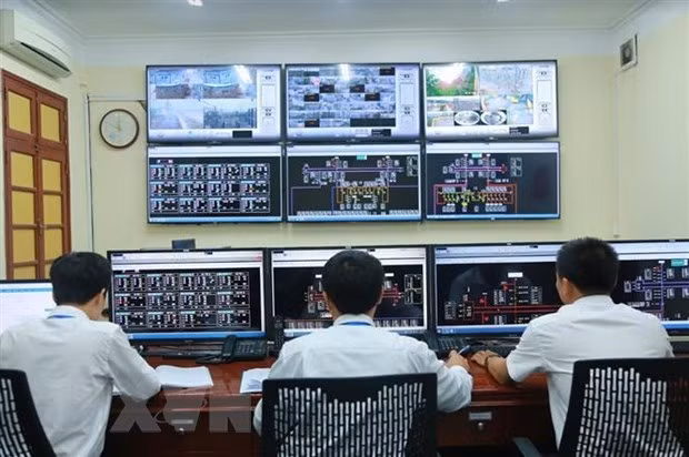 2022年兴安省为客户安装电子式电度表 ảnh 2
