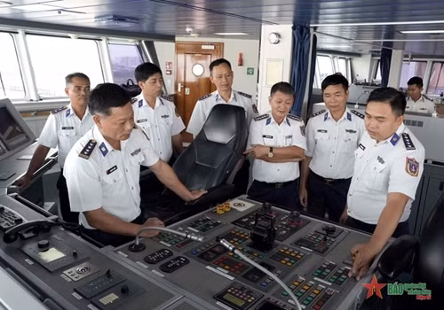 越南海警CSB 8004号船即将对日本海岸警卫队进行交流访问 ảnh 2 越南海警CSB 8004号船即将对日本海岸警卫队进行交流访问 ảnh 2