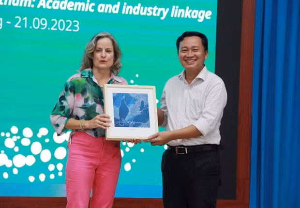 澳大利亚与庆和省大学分享教育培训合作经验 ảnh 1 澳大利亚与庆和省大学分享教育培训合作经验 ảnh 1