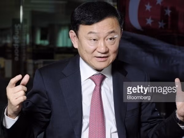 泰国刑事法庭对前总理他信发逮捕令 ảnh 1 泰国刑事法庭对前总理他信发逮捕令 ảnh 1