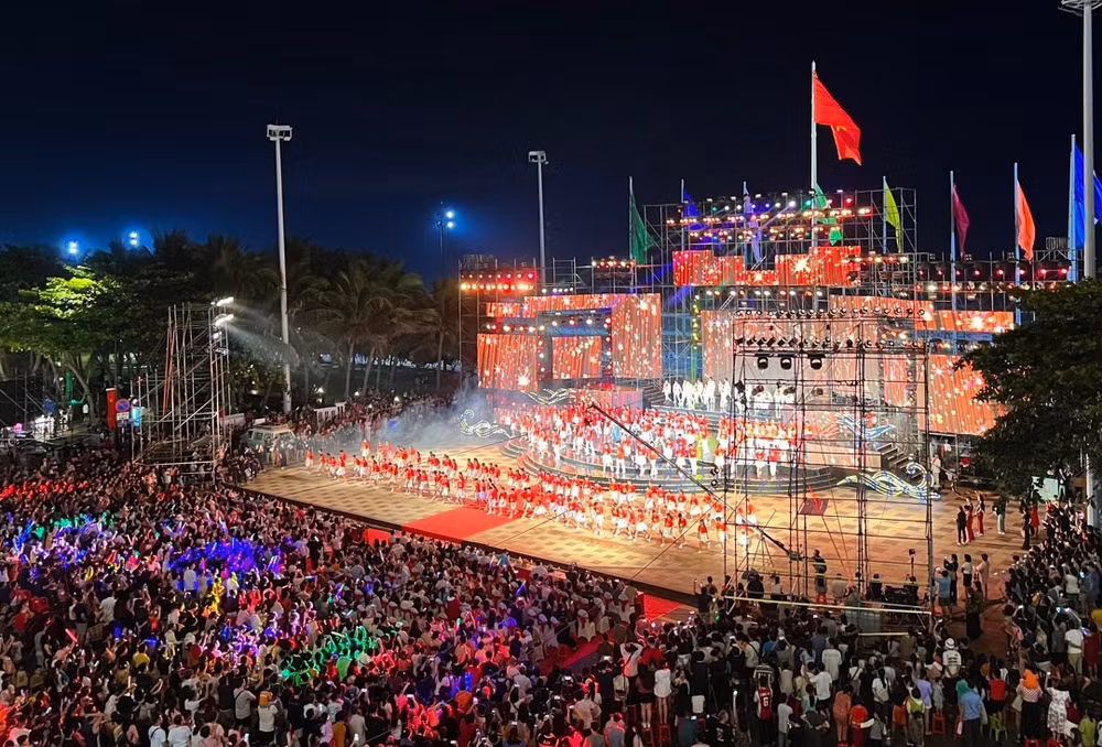巴地头顿省以各特色文化和旅游盛会吸引游客 ảnh 2 巴地头顿省以各特色文化和旅游盛会吸引游客 ảnh 2