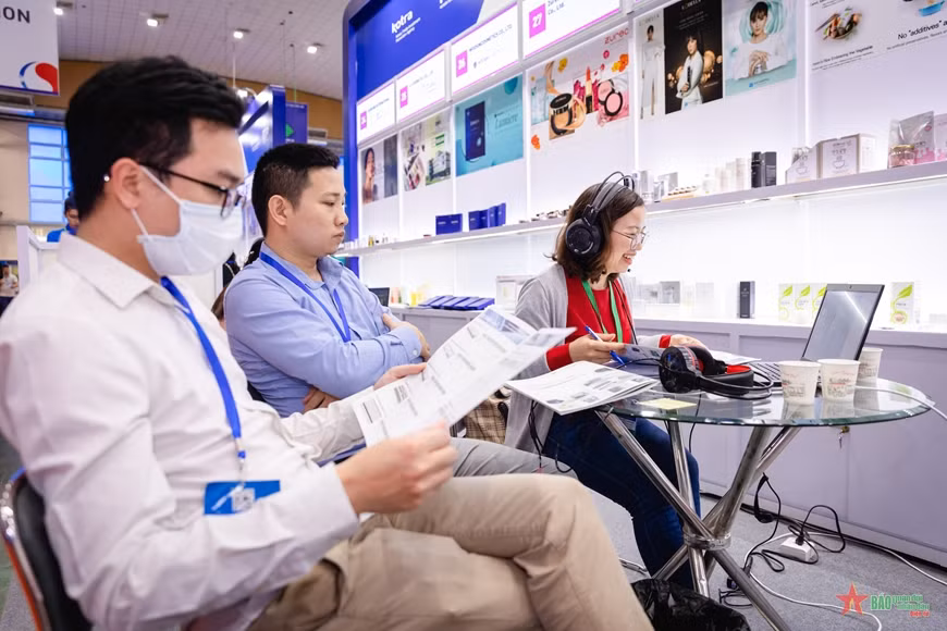 越南与韩国的58家企业促进贸易对接 ảnh 1 越南与韩国的58家企业促进贸易对接 ảnh 1