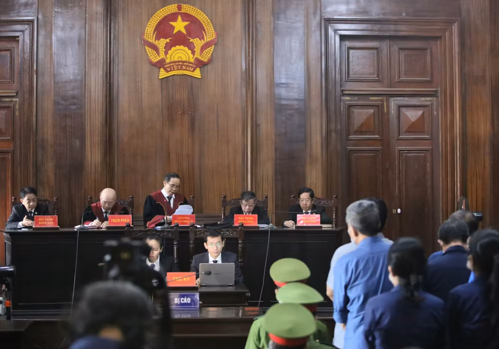 胡志明市-中良高速公路违法违规案件作出一审判决 ảnh 1 胡志明市-中良高速公路违法违规案件作出一审判决 ảnh 1