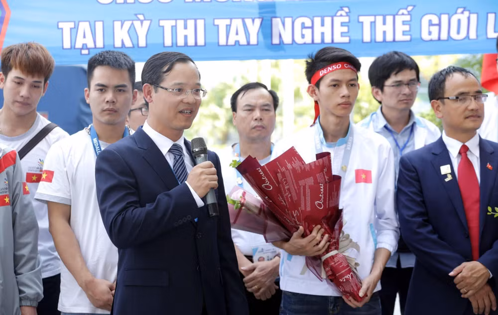 越南代表团在第45届世界技能大赛中载誉归来 ảnh 2 越南代表团在第45届世界技能大赛中载誉归来 ảnh 2