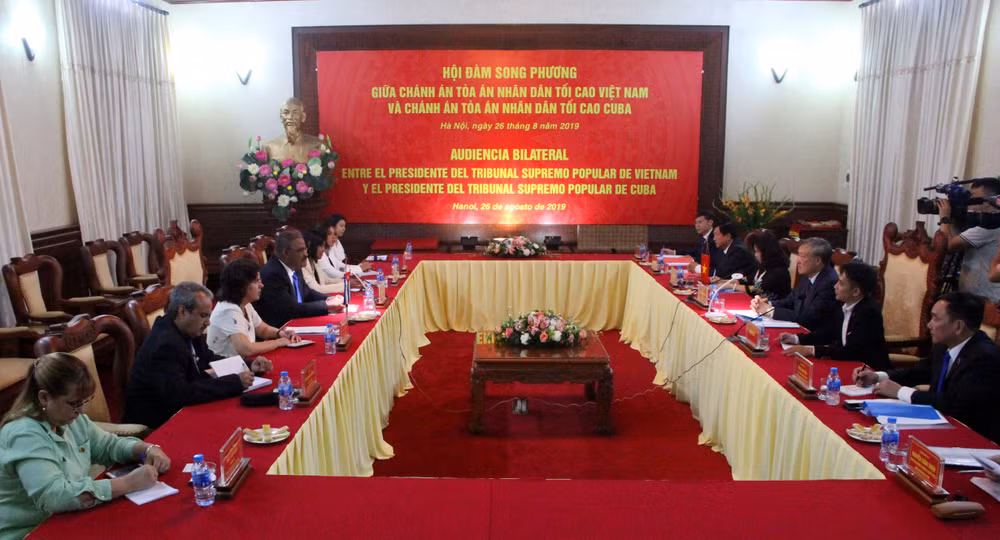 越南国会副主席杜伯巳会见古巴最高人民法院院长 ảnh 2 越南国会副主席杜伯巳会见古巴最高人民法院院长 ảnh 2