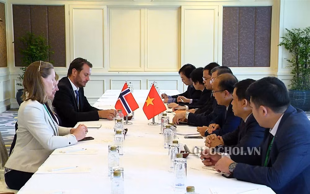 AIPA 40:挪威支持越南关于各国家需尊重各国海上主权的观点 ảnh 1 AIPA 40:挪威支持越南关于各国家需尊重各国海上主权的观点 ảnh 1