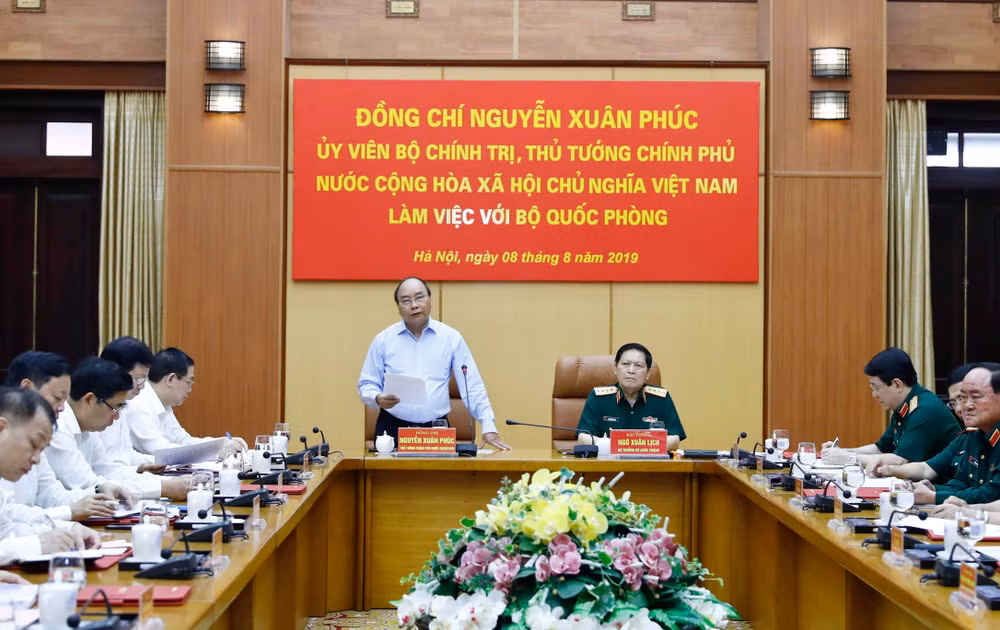 越南政府总理阮春福:加强国防用地管理 杜绝资源浪费 ảnh 2 越南政府总理阮春福:加强国防用地管理 杜绝资源浪费 ảnh 2