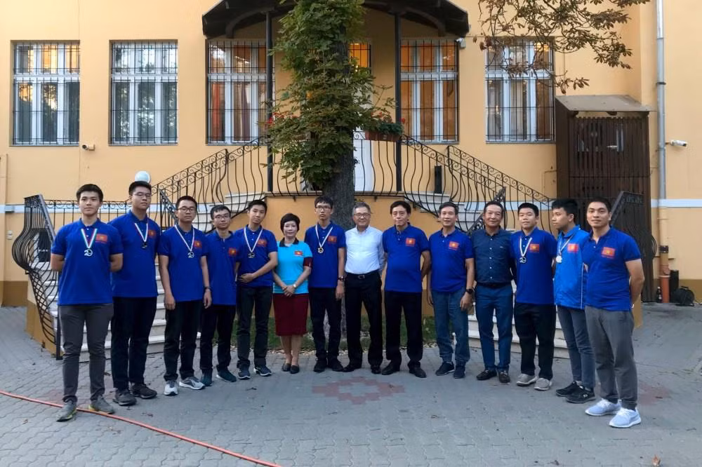 越南在第13届国际天文学和天体物理学奥林匹克竞赛中排名第五 ảnh 1