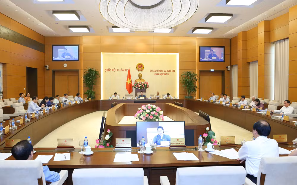 国会常委会第35次会议:国会第八次会议将于10月21日开幕 ảnh 2 国会常委会第35次会议:国会第八次会议将于10月21日开幕 ảnh 2