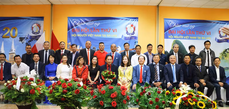 旅居波兰越南人协会心系祖国家乡 ảnh 1