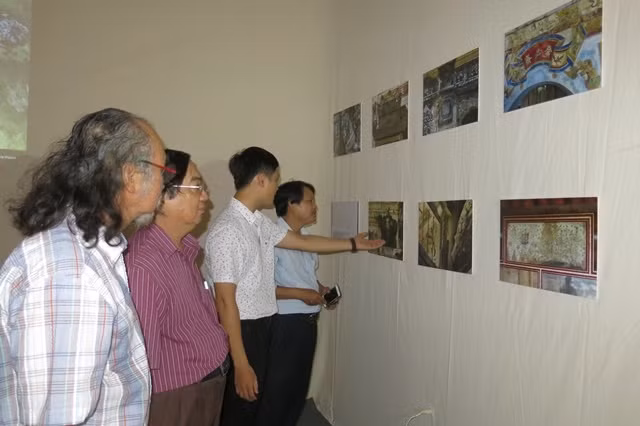 “回顺化”展览会呼吁大家携手保护顺化建筑之美 ảnh 2 “回顺化”展览会呼吁大家携手保护顺化建筑之美 ảnh 2