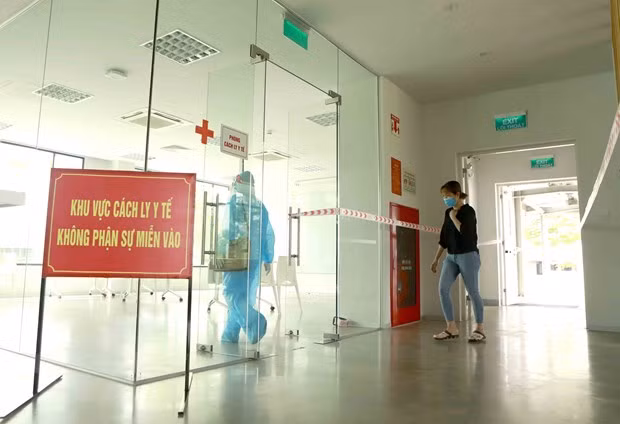 越南累计新冠肺炎确诊病例突破万人大关 ảnh 1 越南累计新冠肺炎确诊病例突破万人大关 ảnh 1