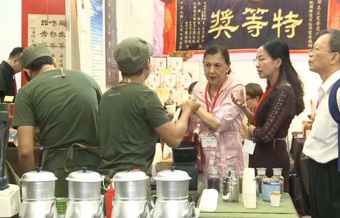 越南参加2018年亚洲咖啡与茶叶展 ảnh 1 越南参加2018年亚洲咖啡与茶叶展 ảnh 1