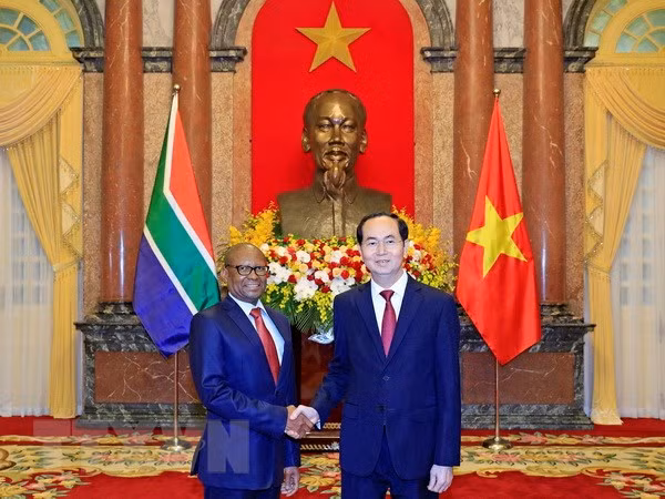 陈大光接受南非和埃及新任驻越大使递交国书 ảnh 1 陈大光接受南非和埃及新任驻越大使递交国书 ảnh 1