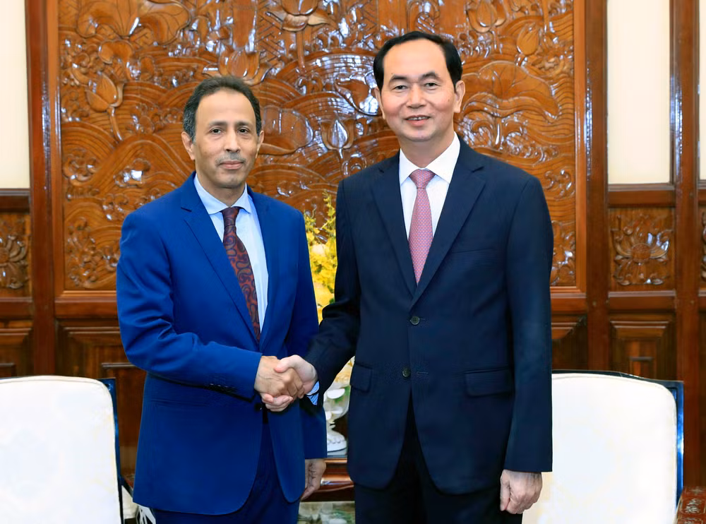 陈大光主席会见前来辞行拜会的阿拉伯联合酋长国驻越南大使 ảnh 1