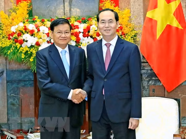 越南国家主席陈大光会见老挝总理通伦·西苏里 ảnh 1 越南国家主席陈大光会见老挝总理通伦·西苏里 ảnh 1