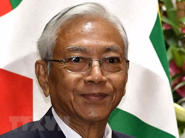 缅甸总统吴廷觉 众议院议长吴温敏辞职 ảnh 1