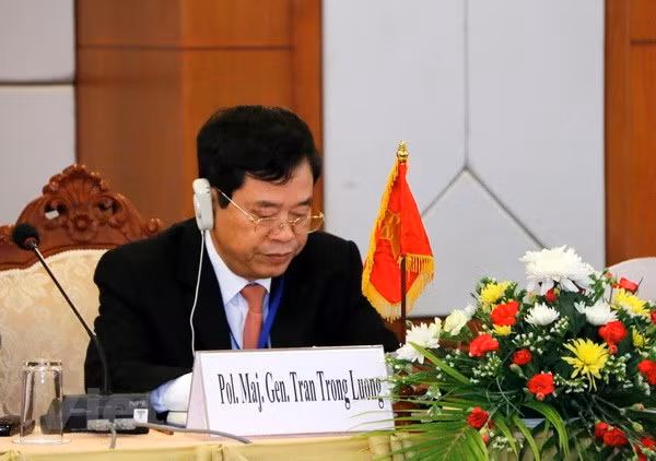 2017年越老柬三国打击跨境拐卖人口专项行动总结会议在老挝举行 ảnh 2