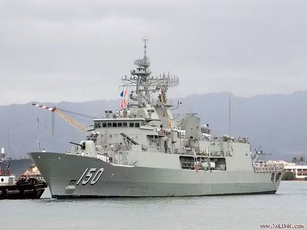 澳洲海军纽澳军团级巡防舰访问越南 ảnh 1