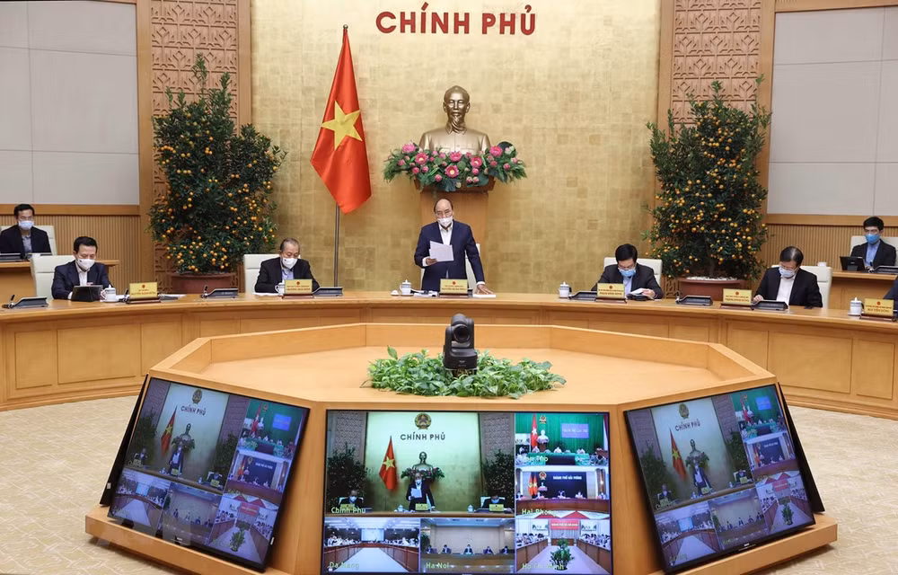 政府常务委员会就促进私营经济发展和公共债务管理的提案草案进行讨论 ảnh 1